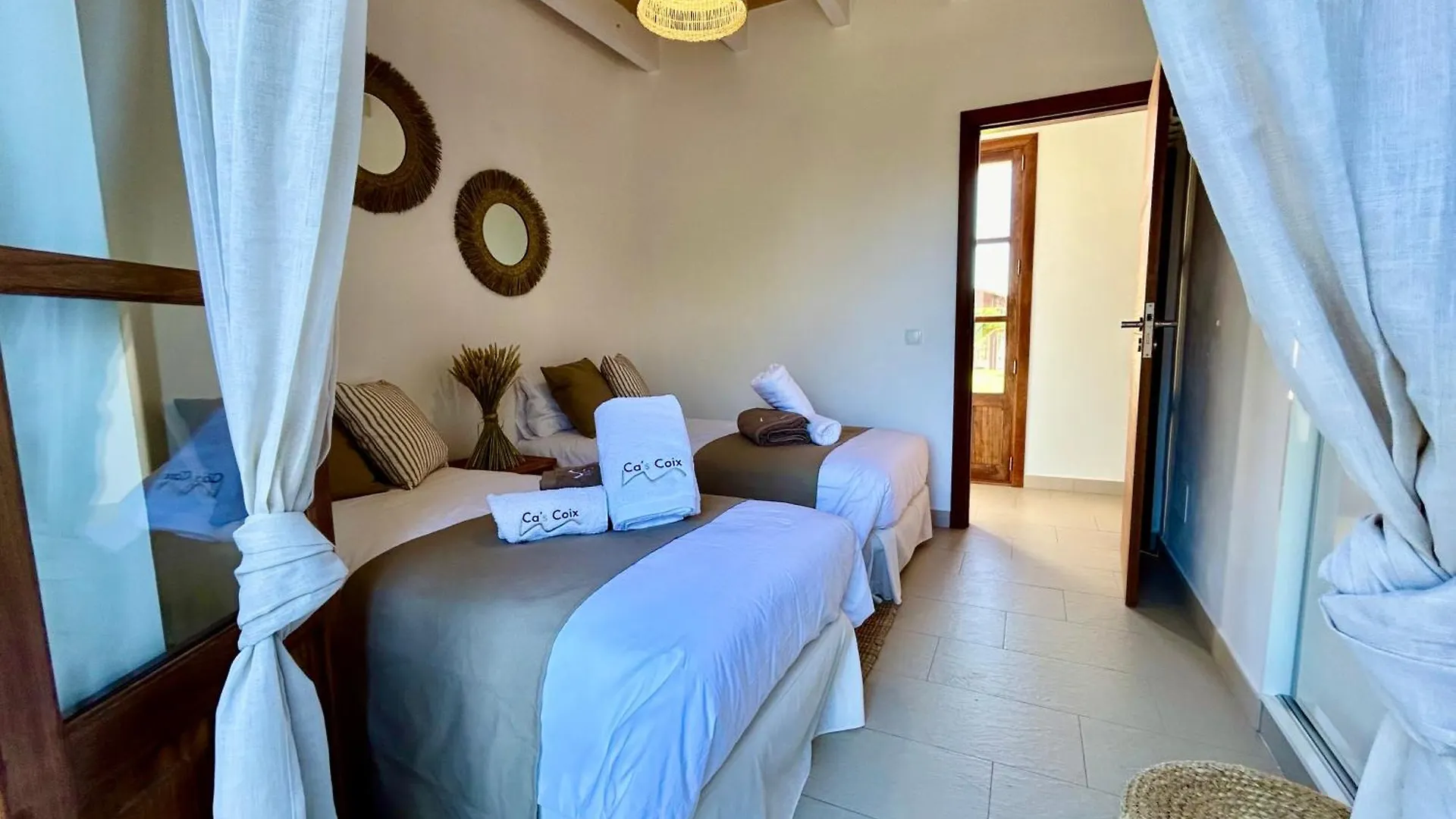 Cas Coix Jacuzzi, Gym & Pool Villa Biniali  Biniali (Majorca)